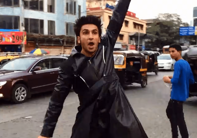 Ranveer Singh Dances On The Streets of Mumbai