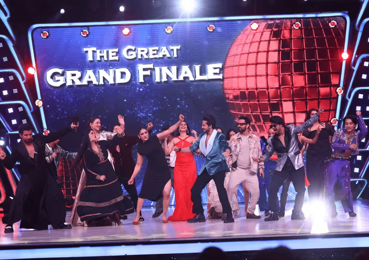 Sagar Parekh, Tanisha Mukerji and Other Former Contestants Give a Special Performance